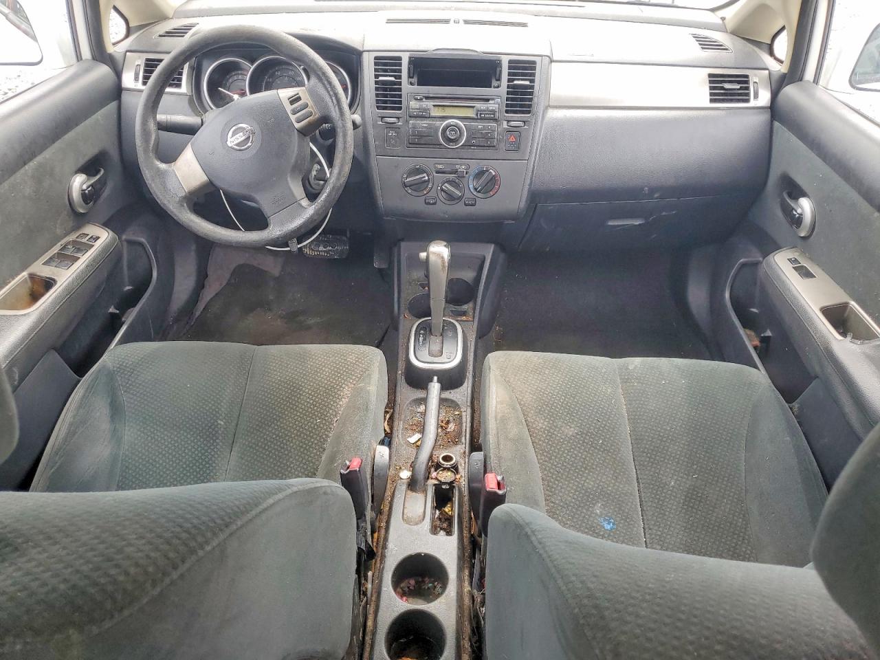 2011 NISSAN VERSA 1.8 S photo 8