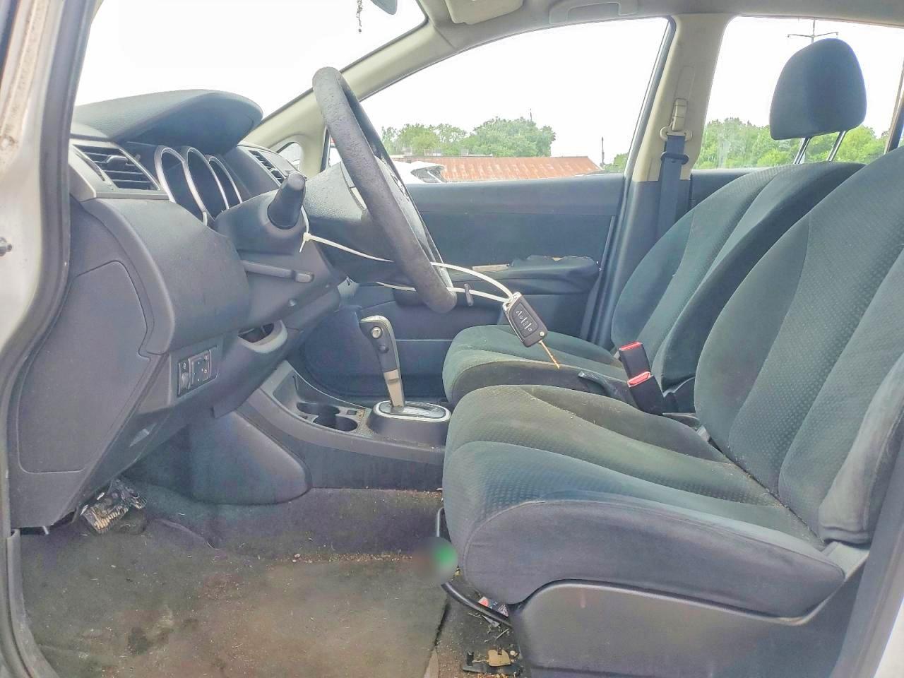 2011 NISSAN VERSA 1.8 S photo 7