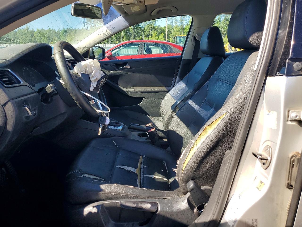 2011 VOLKSWAGEN JETTA SE photo 13