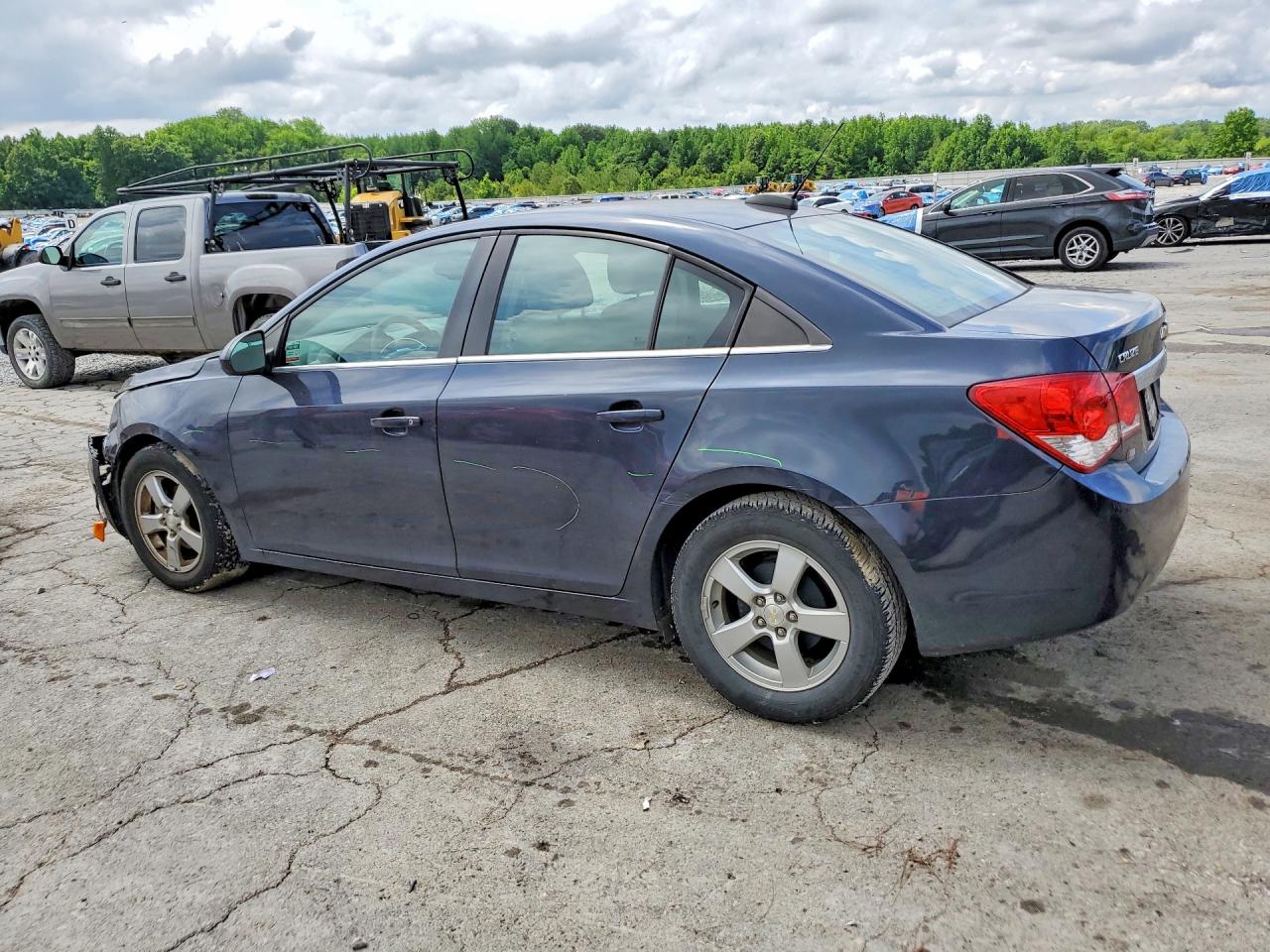 2016 CHEVROLET CRUZE LIMITED LT photo 4
