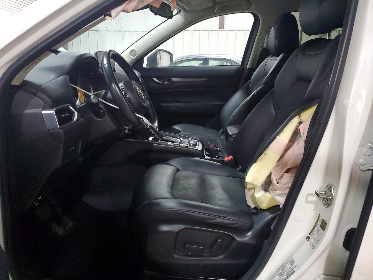 2021 MAZDA CX-5 TOURING photo 19