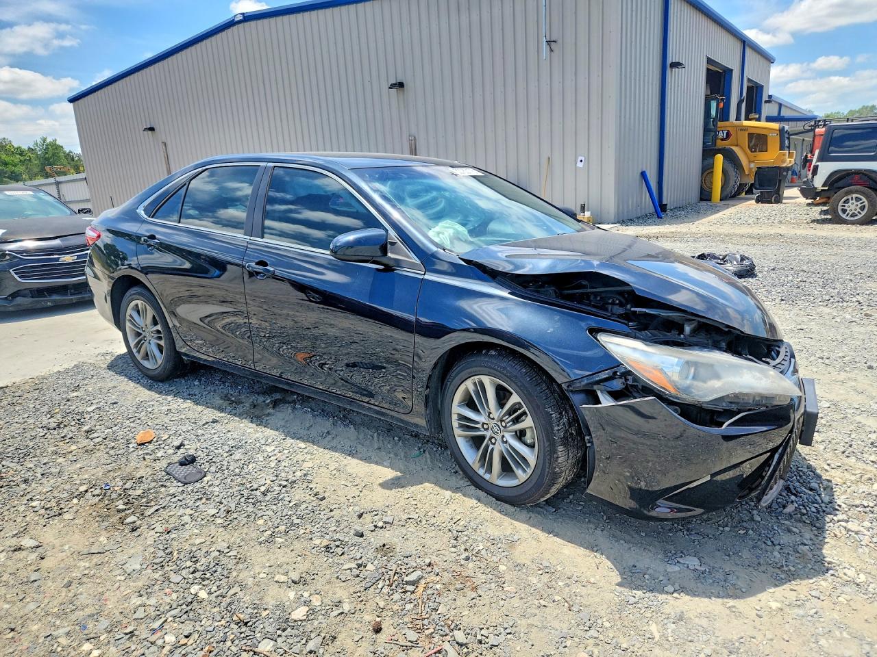 2015 TOYOTA CAMRY SE photo 10