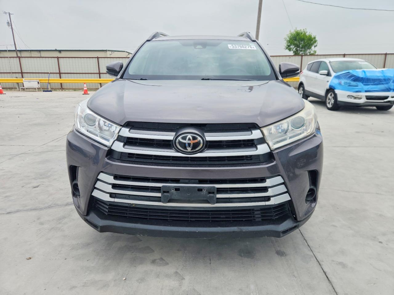 2019 TOYOTA HIGHLANDER LE photo 9