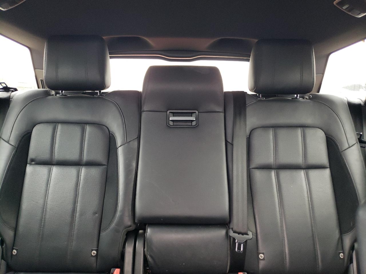 2019 LAND ROVER RANGE ROVER SPORT HST photo 19