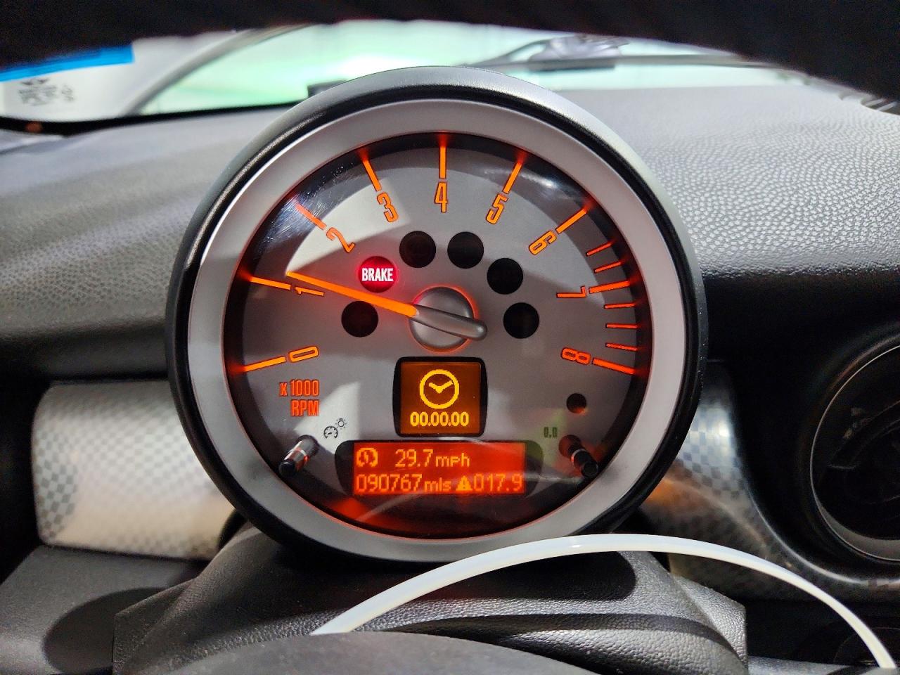 2008 MINI COOPER S photo 17
