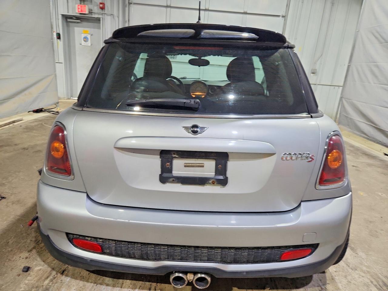 2008 MINI COOPER S photo 11
