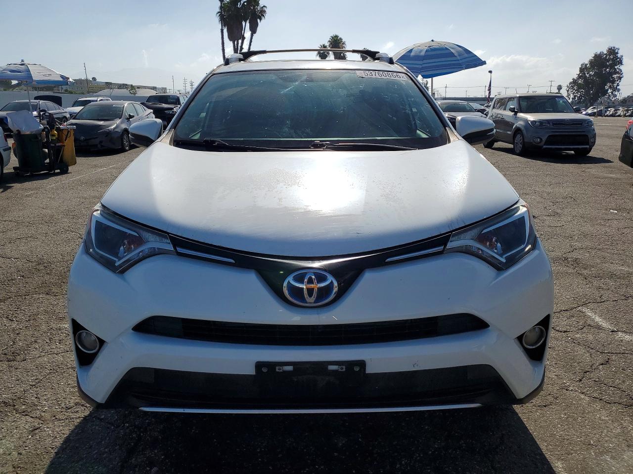 2016 TOYOTA RAV4 HV XLE photo 9