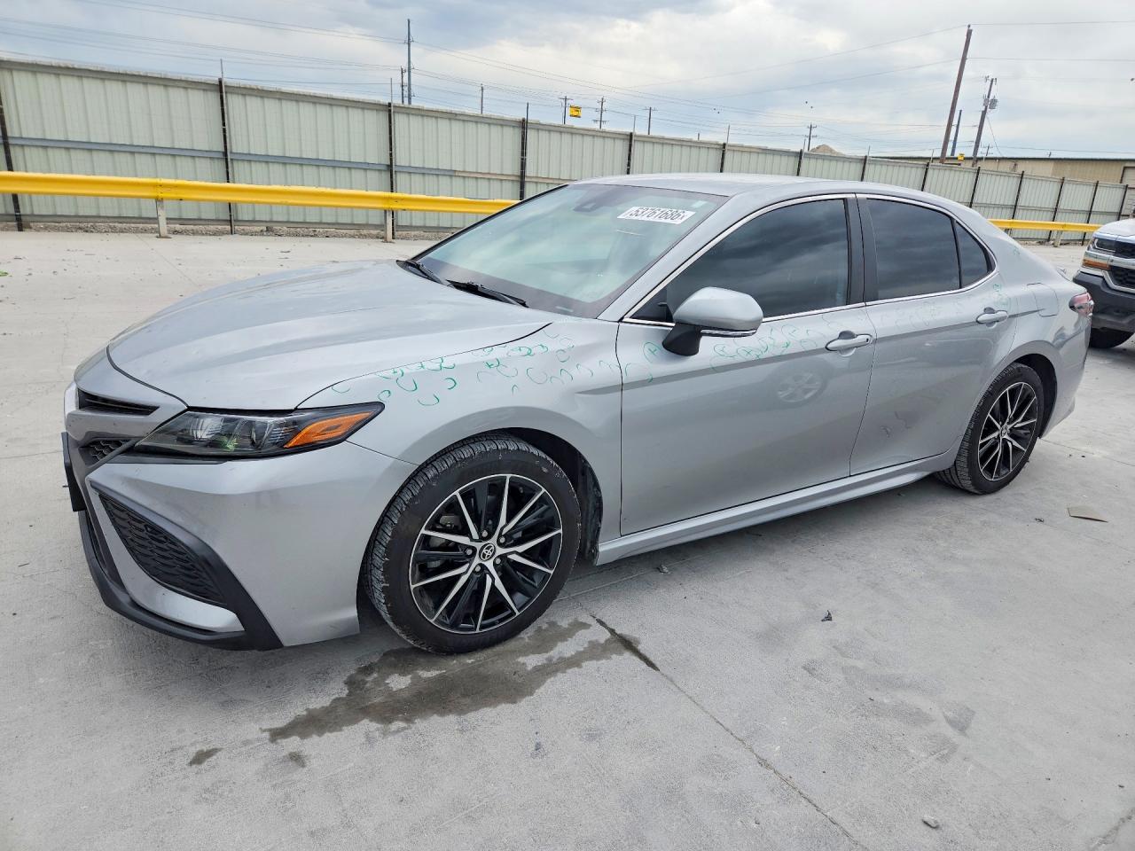 2024 TOYOTA CAMRY