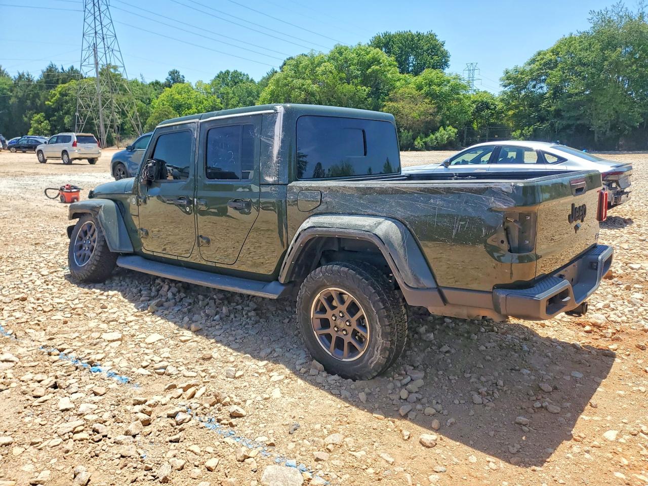 2021 JEEP GLADIATOR OVERLAND photo 2