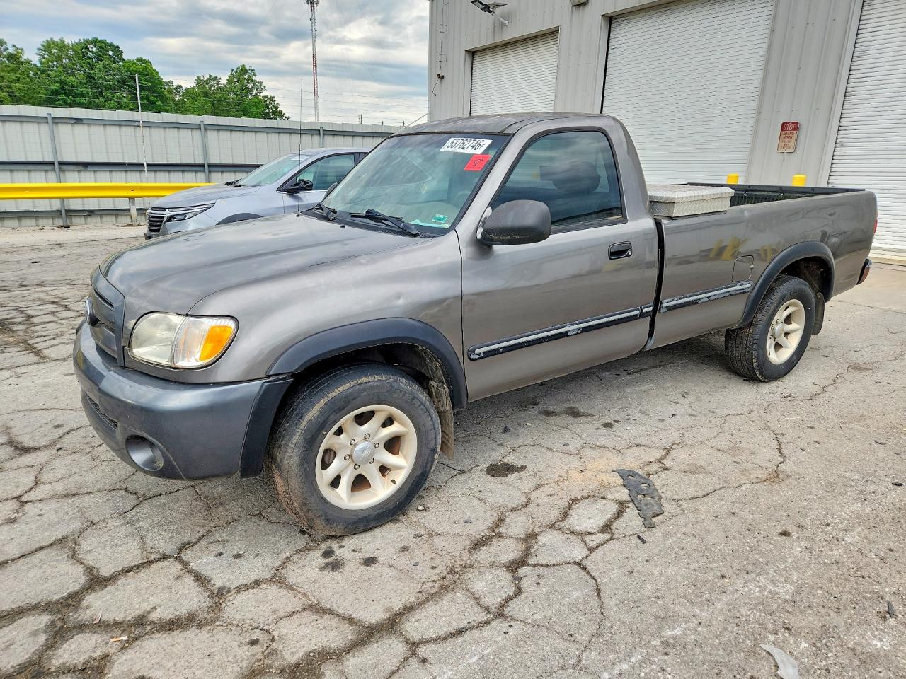 2004 TOYOTA TUNDRA