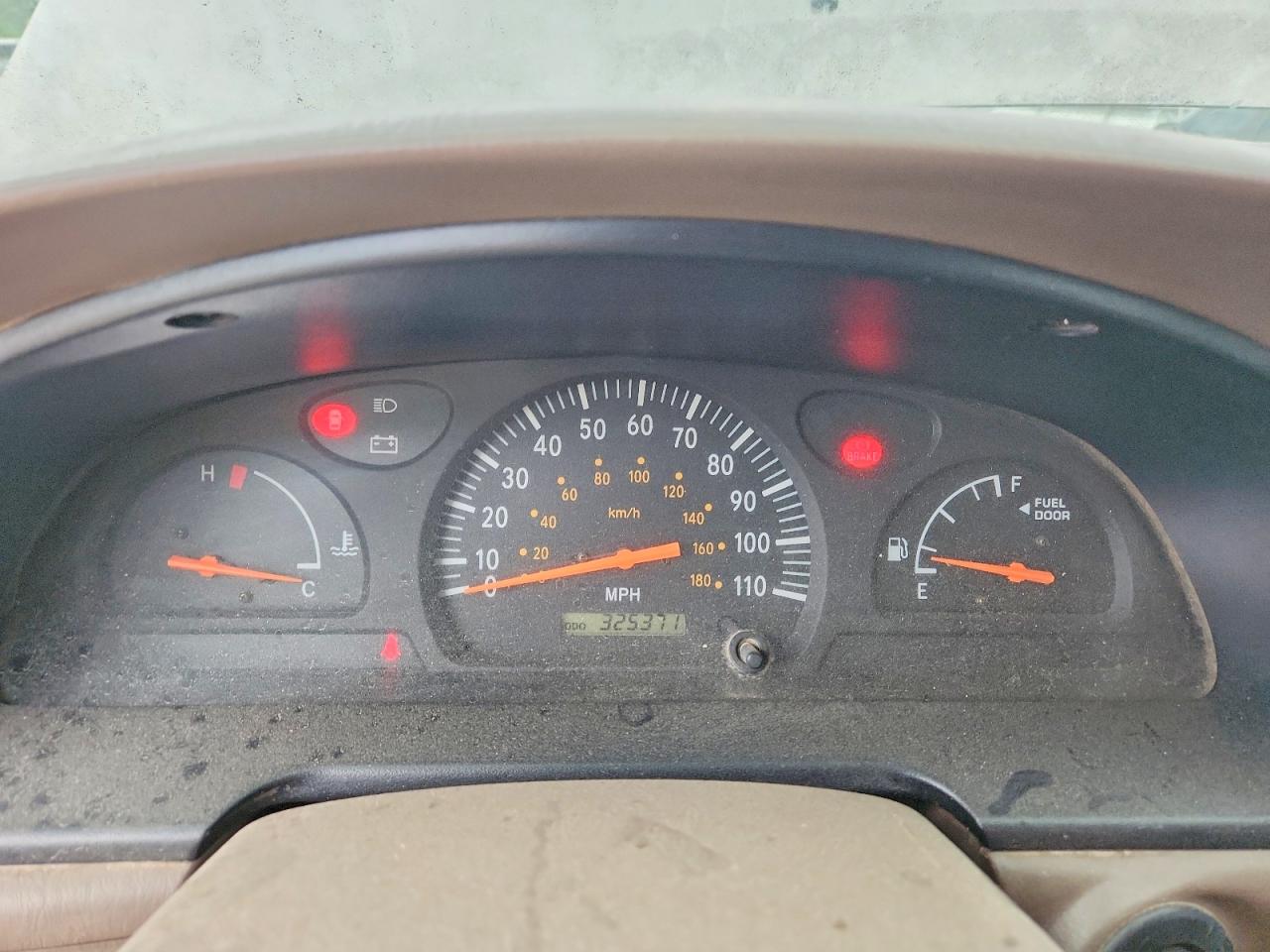 2004 TOYOTA TUNDRA BASE photo 25