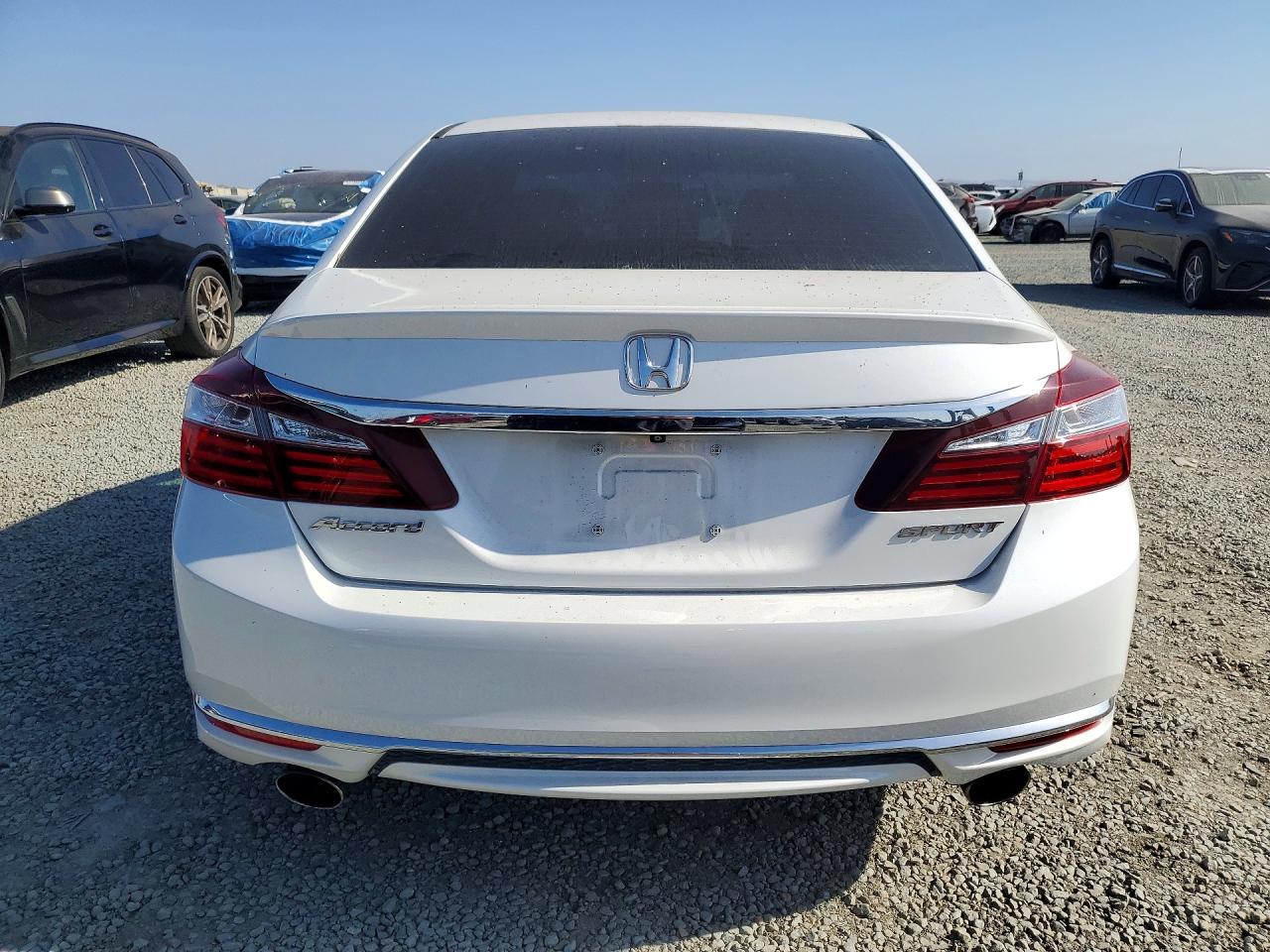2017 HONDA ACCORD SPORT photo 6