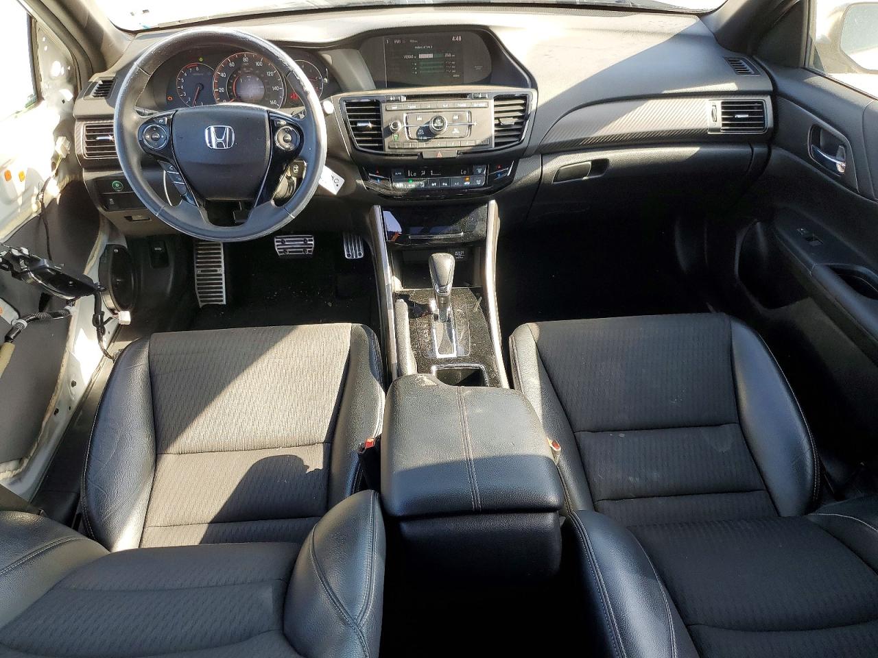 2017 HONDA ACCORD SPORT photo 8