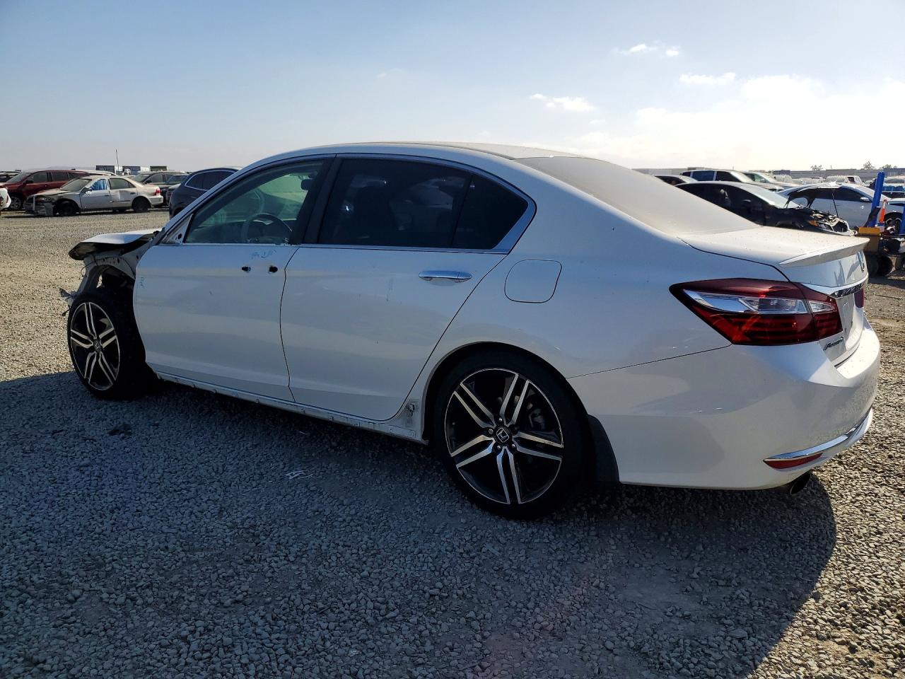 2017 HONDA ACCORD SPORT photo 2