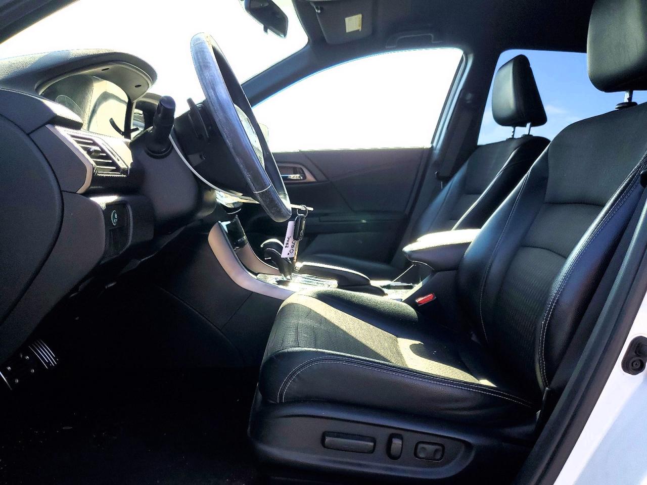 2017 HONDA ACCORD SPORT photo 7