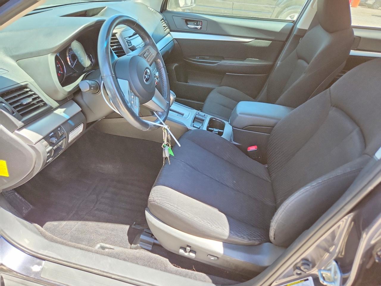2010 SUBARU OUTBACK 2.5I PREMIUM photo 19