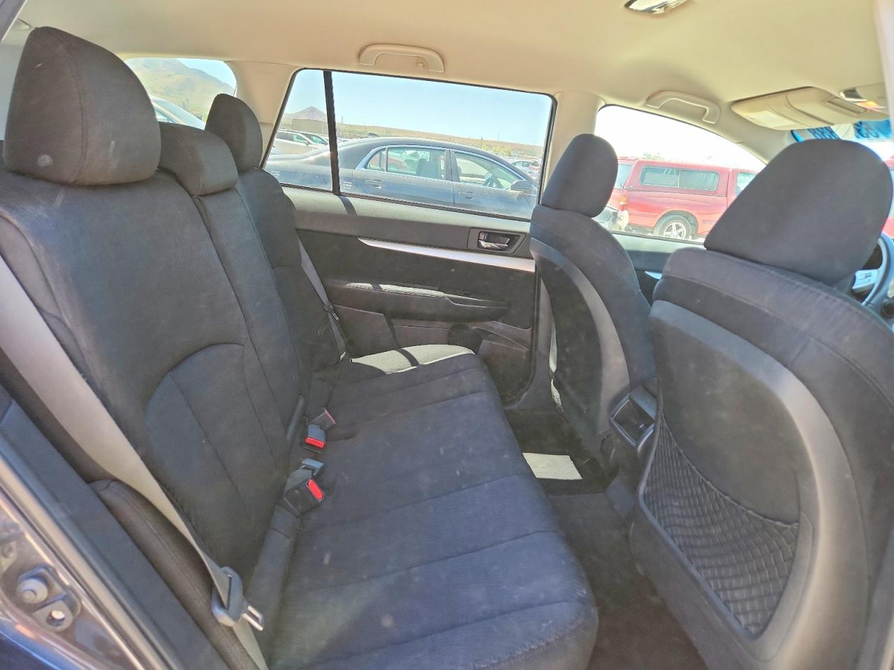 2010 SUBARU OUTBACK 2.5I PREMIUM photo 28
