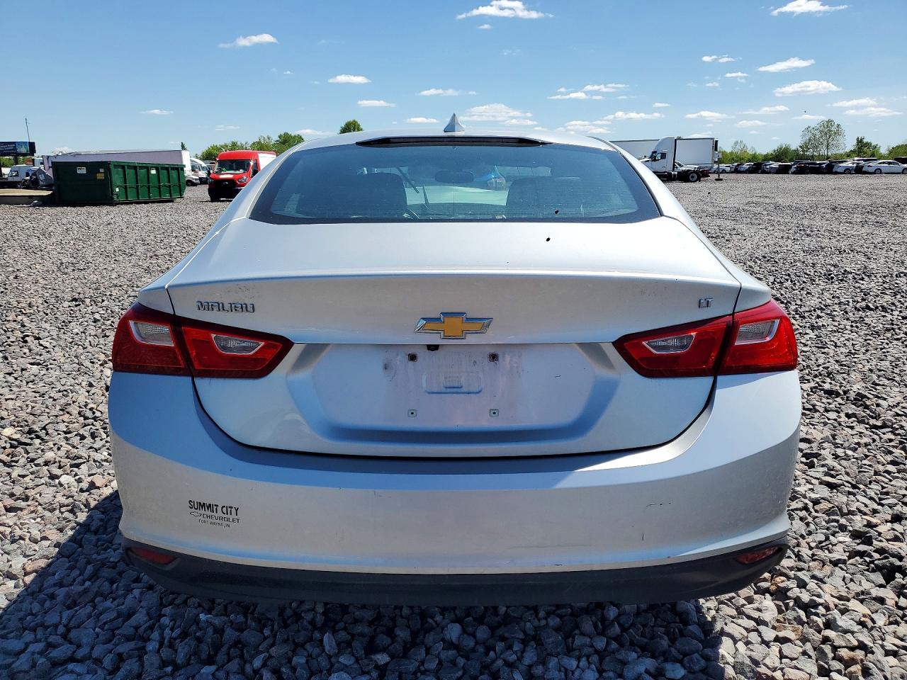 2018 CHEVROLET MALIBU LT photo 11