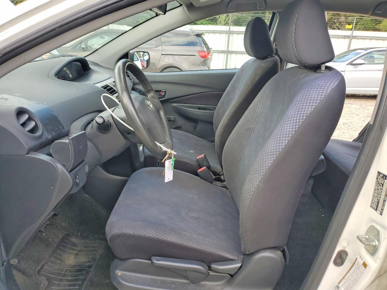 2008 TOYOTA YARIS BASE photo 19