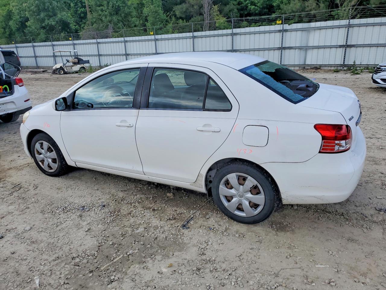 2008 TOYOTA YARIS BASE photo 4