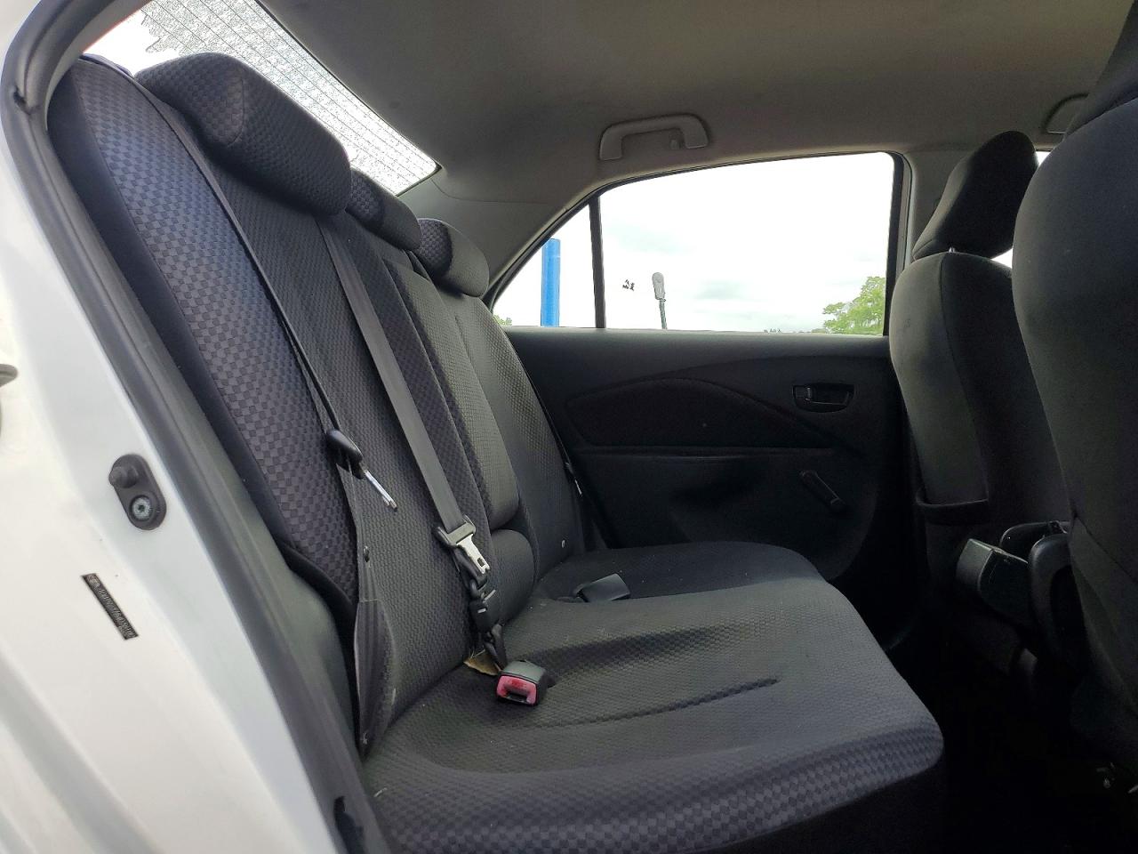 2008 TOYOTA YARIS BASE photo 28