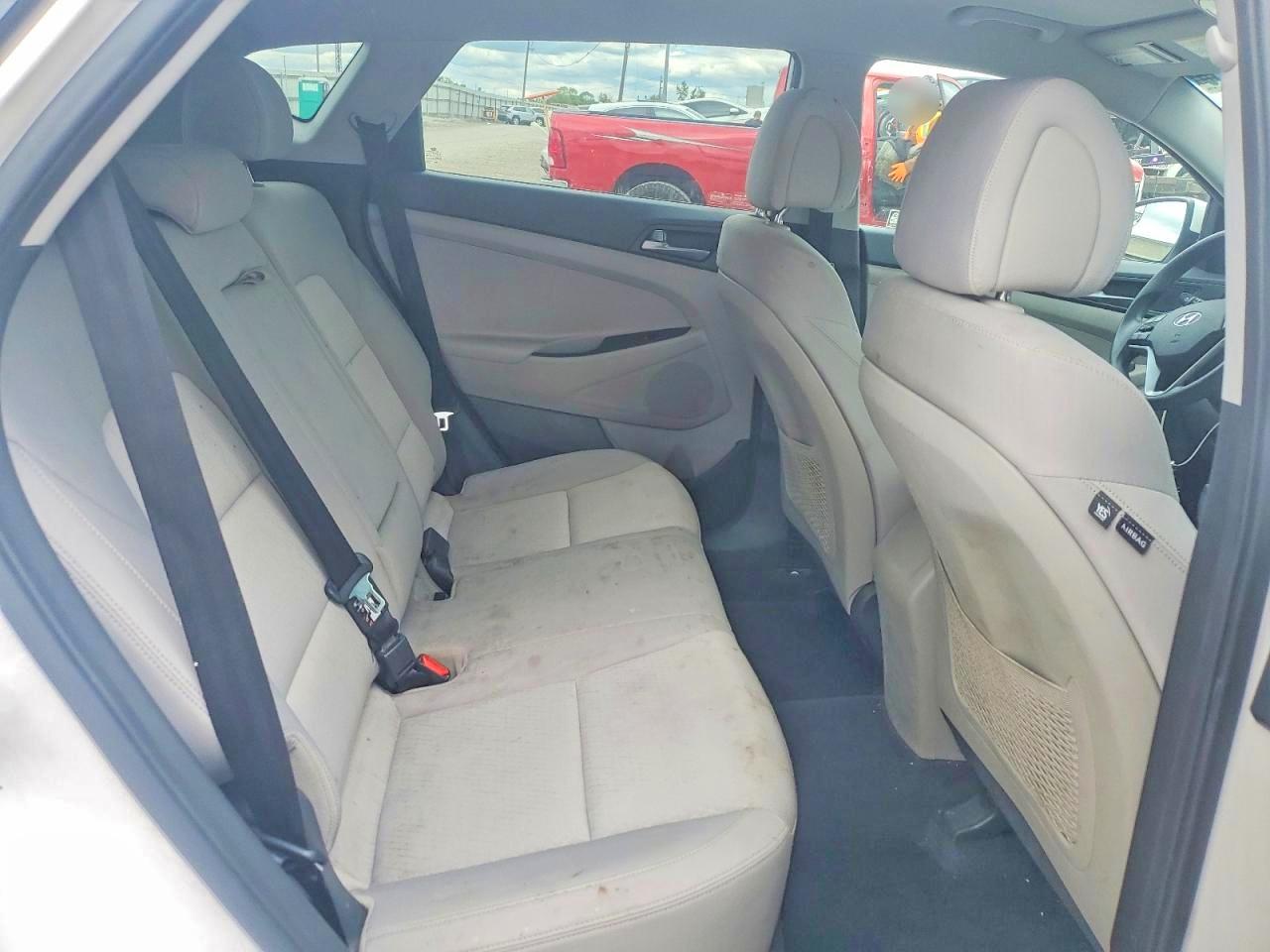 2017 HYUNDAI TUCSON SE photo 21