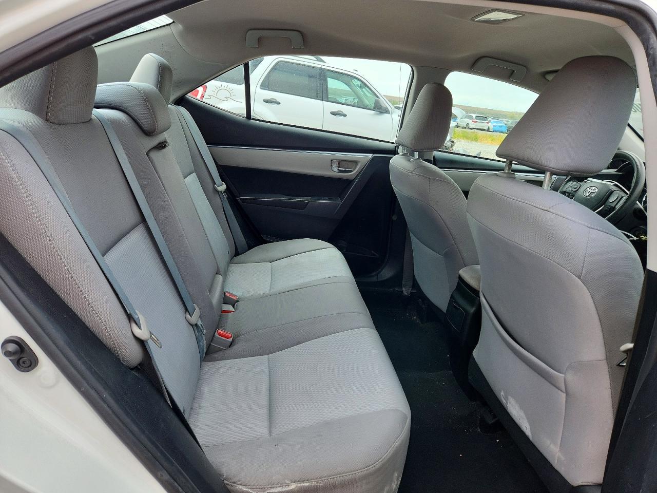 2016 TOYOTA COROLLA LE photo 28