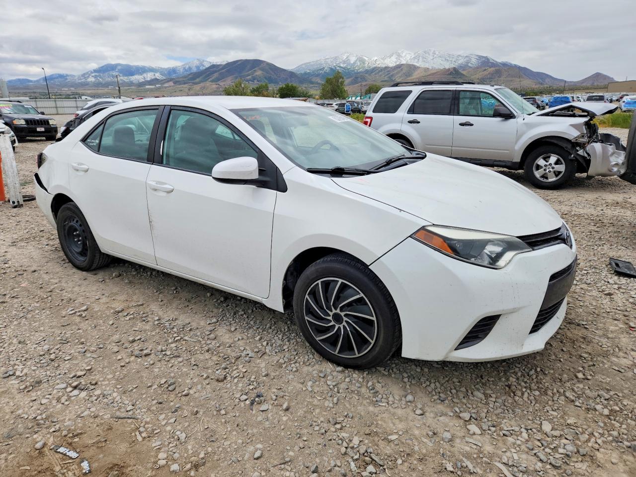 2016 TOYOTA COROLLA LE photo 10