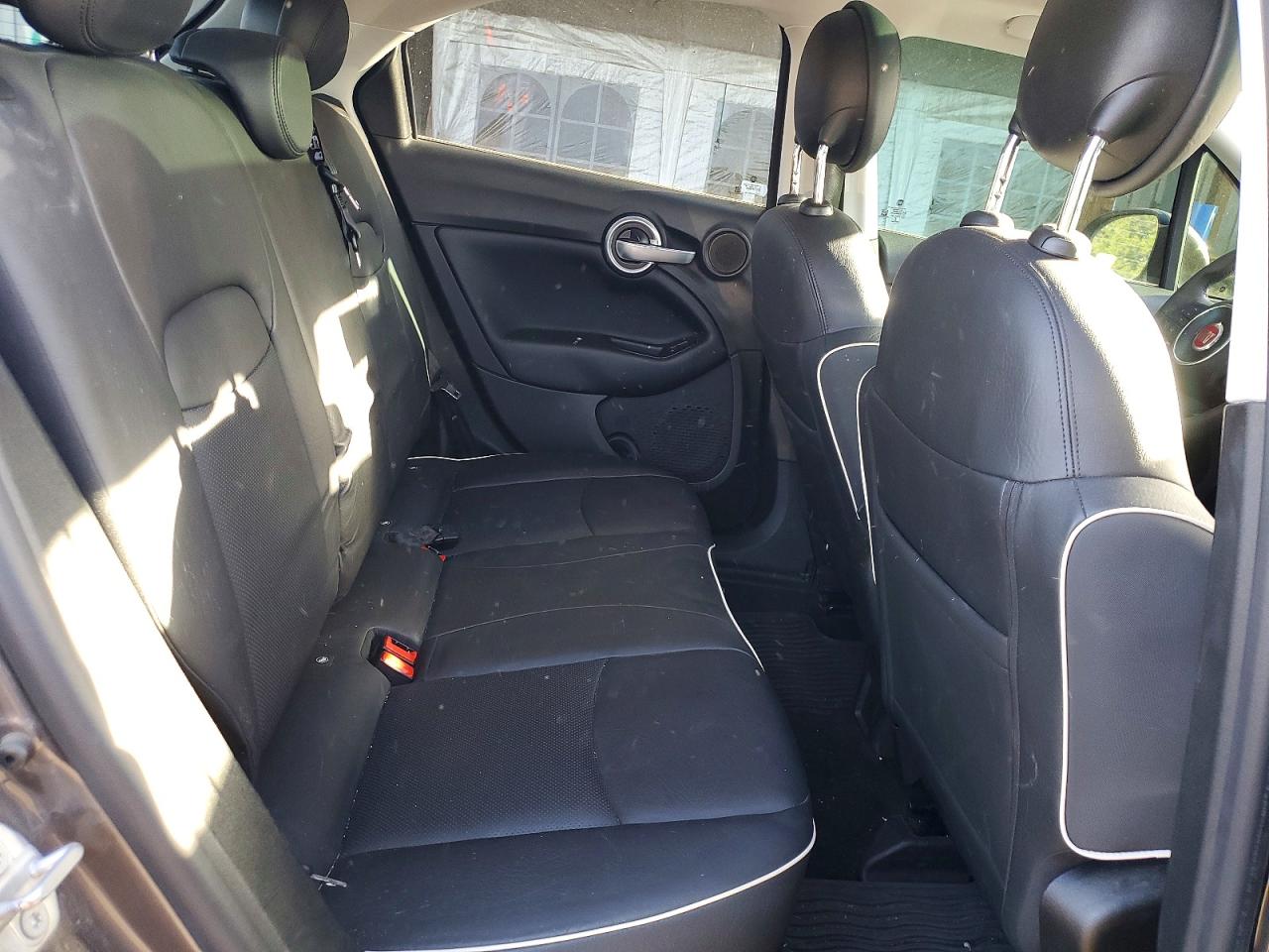 2017 FIAT 500X LOUNGE photo 19