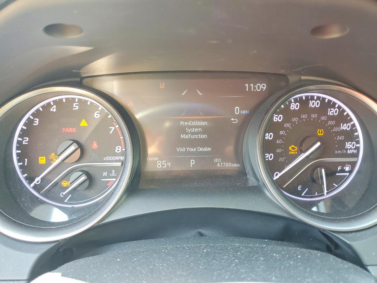 2021 TOYOTA CAMRY SE photo 17
