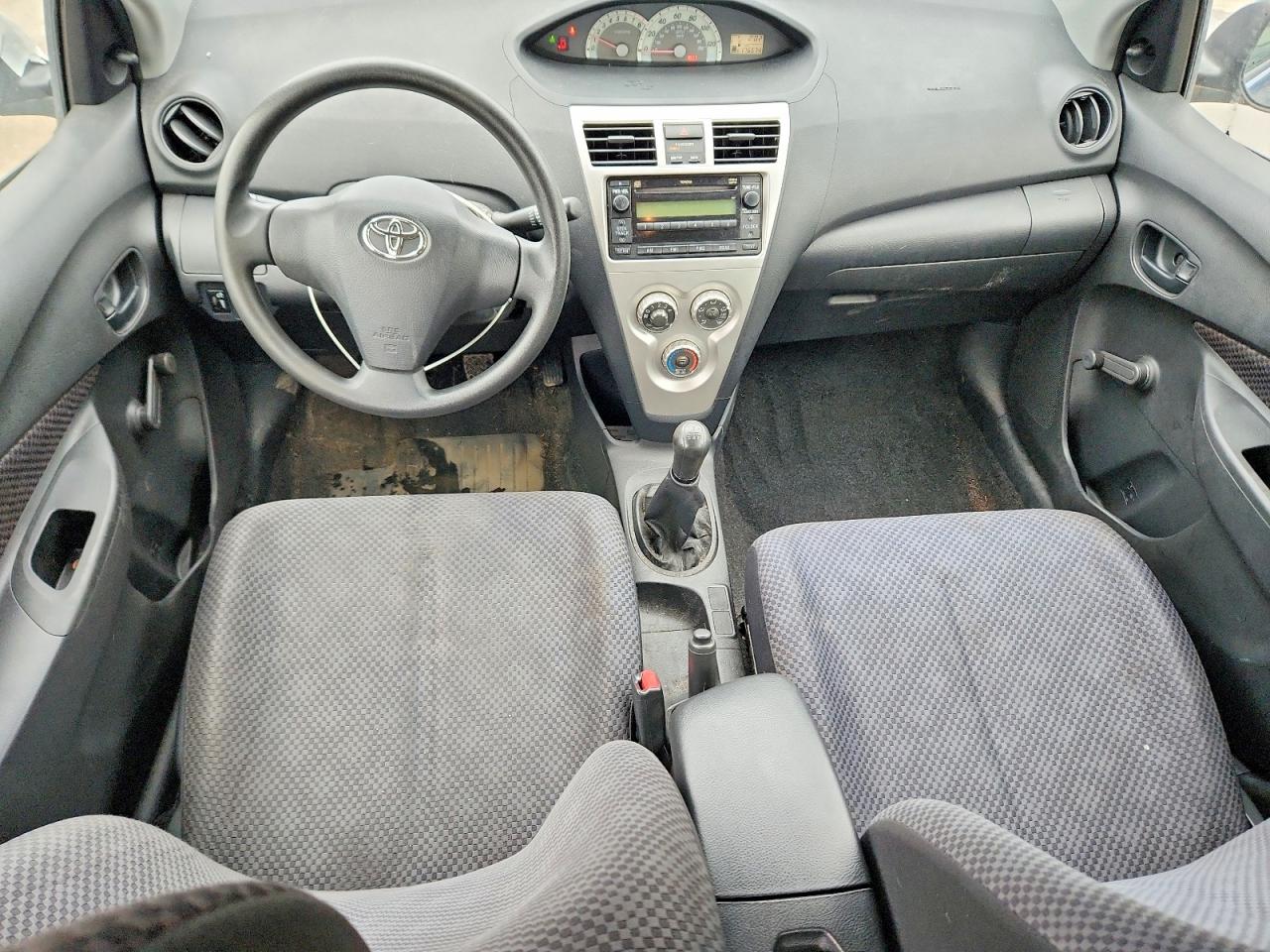 2007 TOYOTA YARIS BASE photo 15