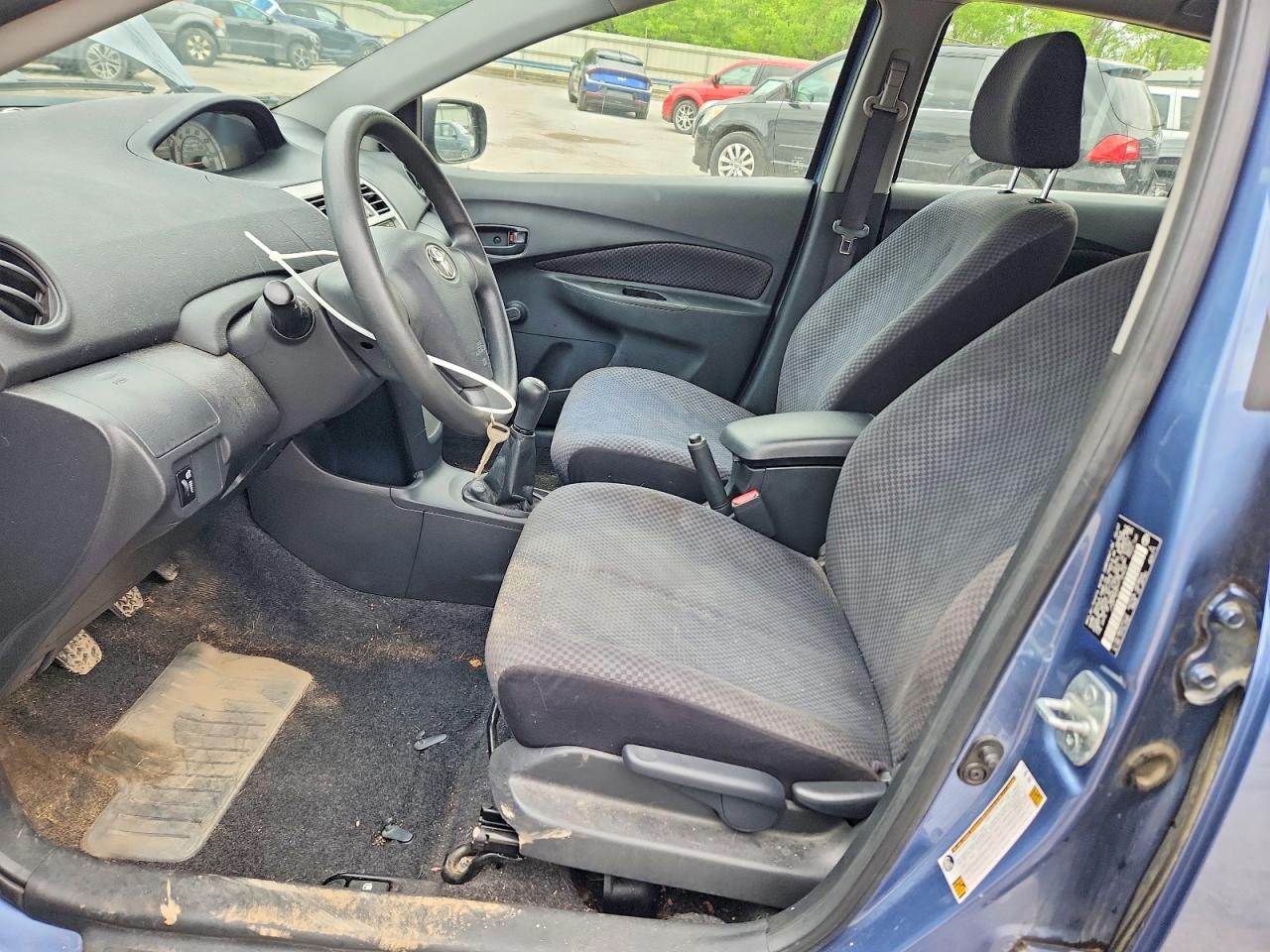 2007 TOYOTA YARIS BASE photo 13