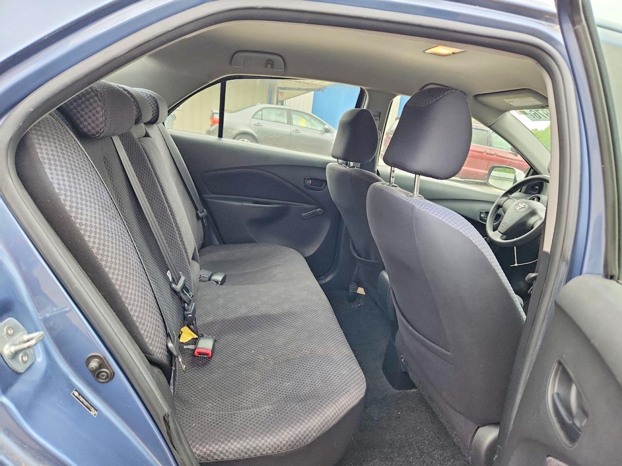 2007 TOYOTA YARIS BASE photo 19