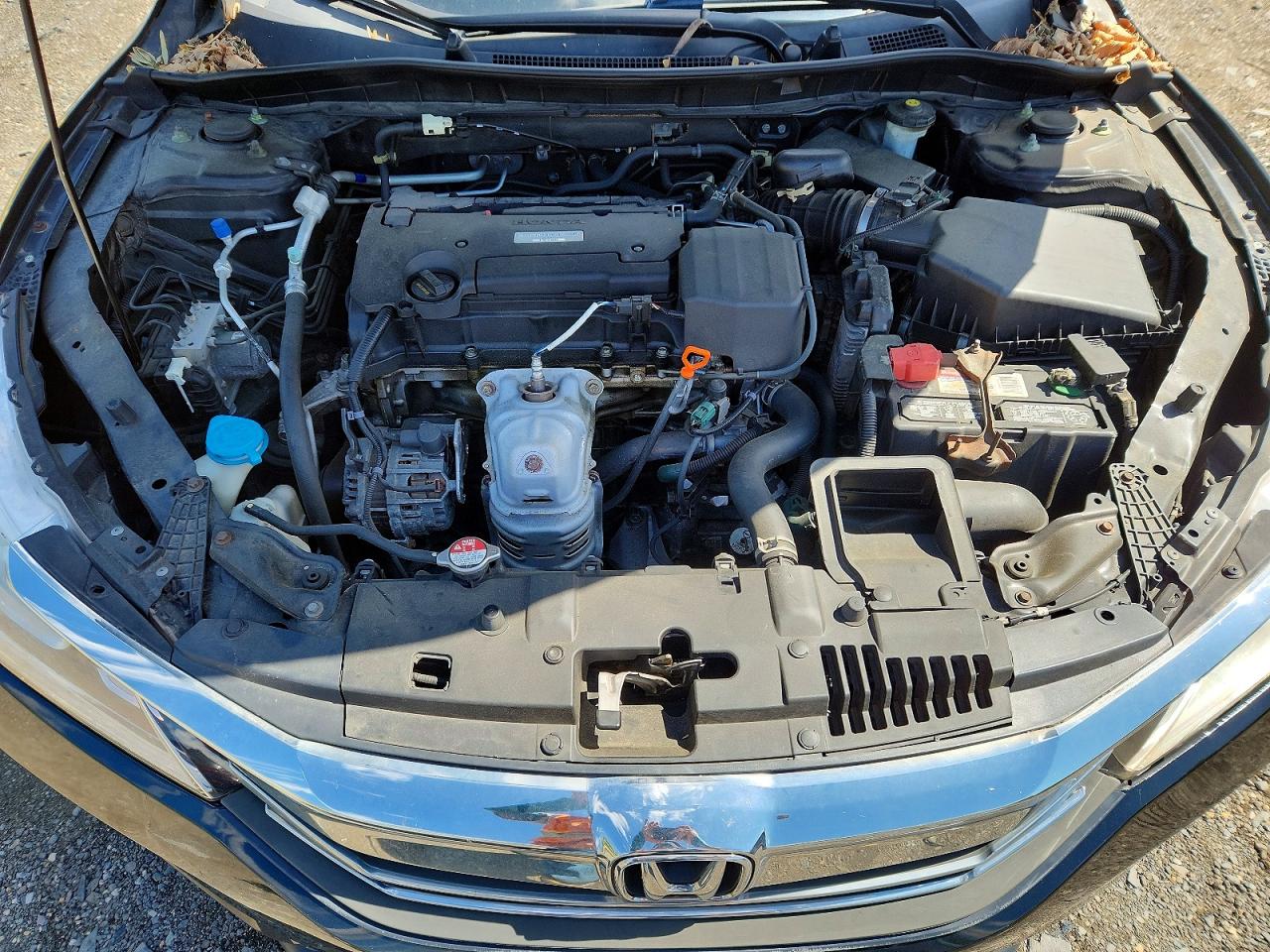 2017 HONDA ACCORD LX photo 21
