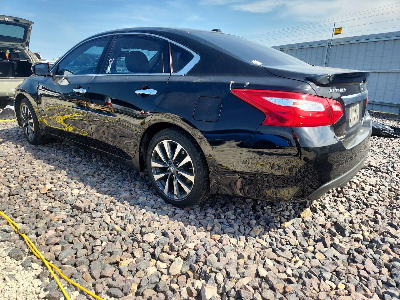 2016 NISSAN ALTIMA photo 3