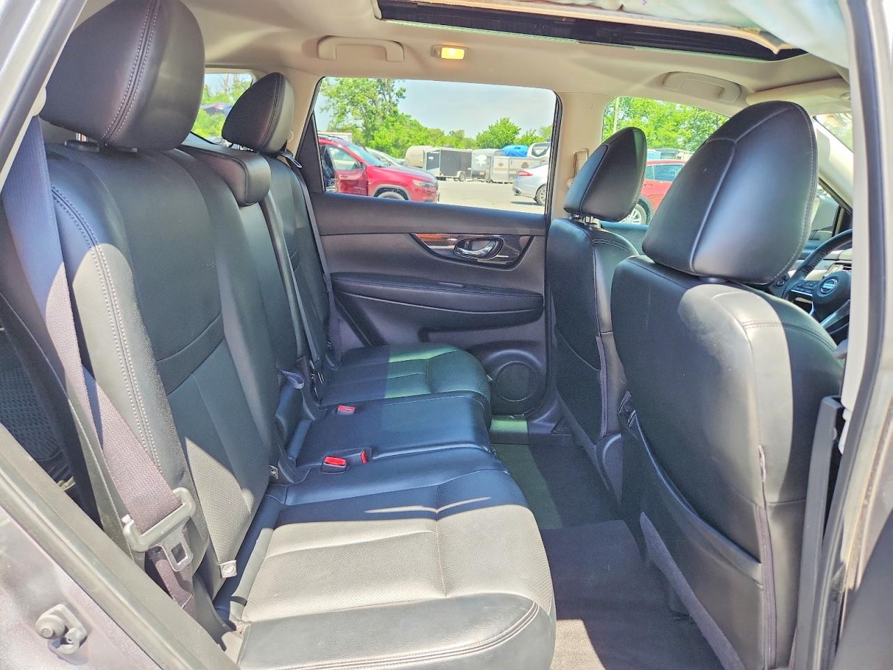 2018 NISSAN ROGUE S photo 31
