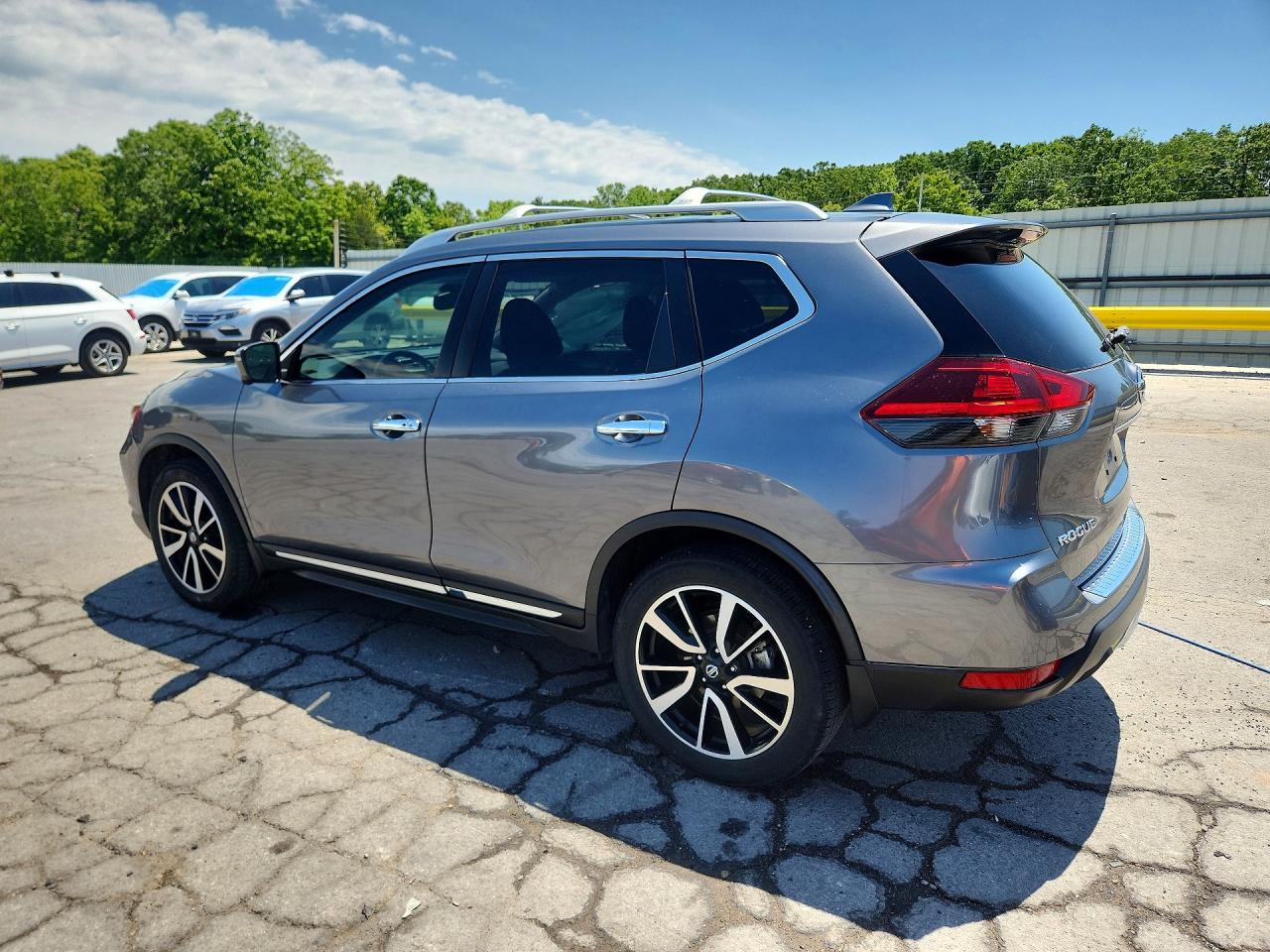 2018 NISSAN ROGUE S photo 4