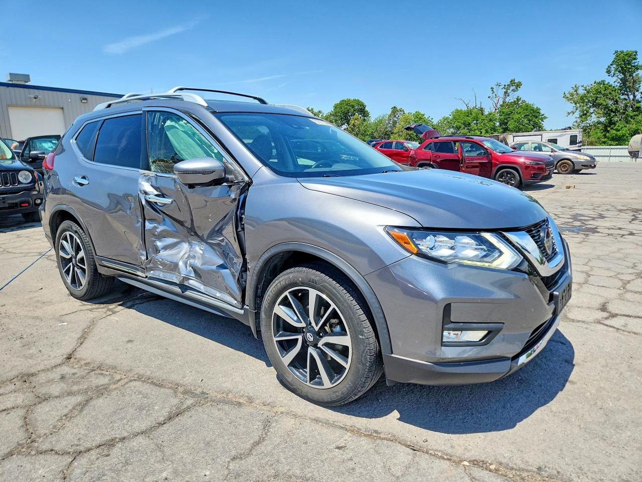 2018 NISSAN ROGUE S photo 10