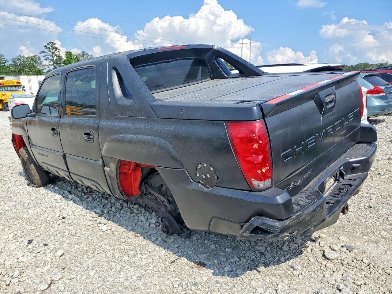 2002 CHEVROLET AVALANCHE C1500 photo 3
