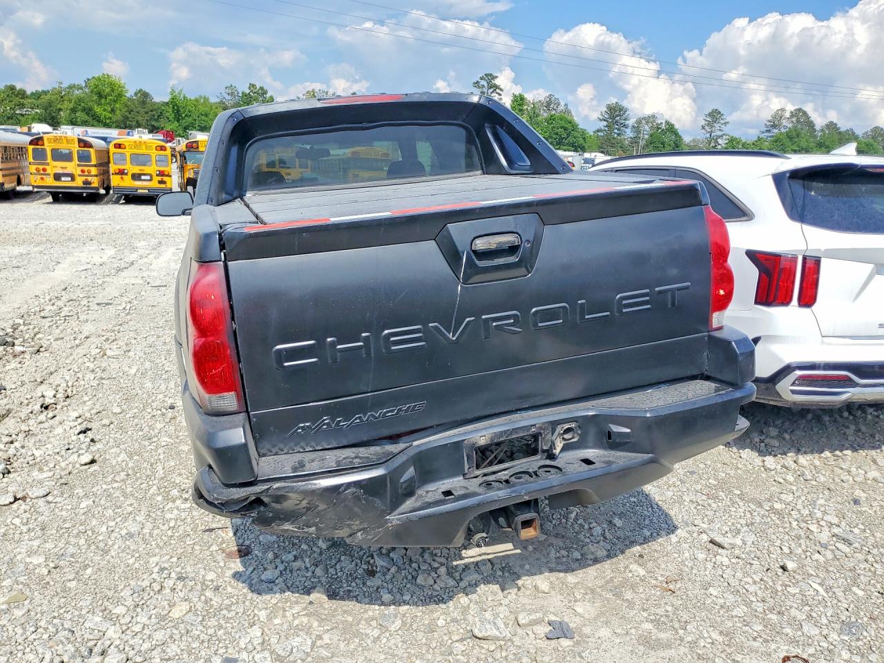 2002 CHEVROLET AVALANCHE C1500 photo 11
