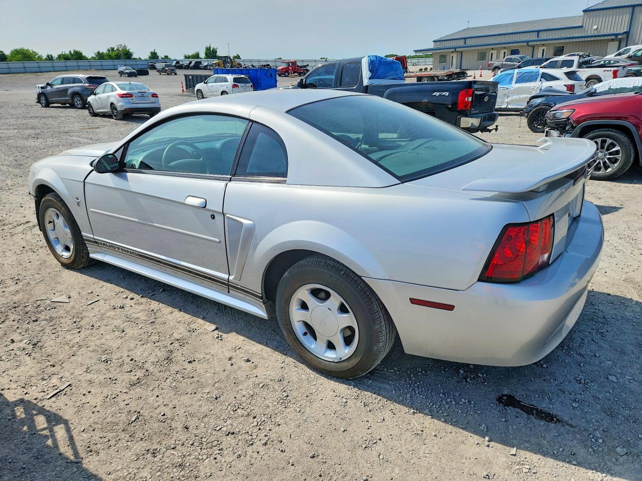 2001 FORD MUSTANG photo 3