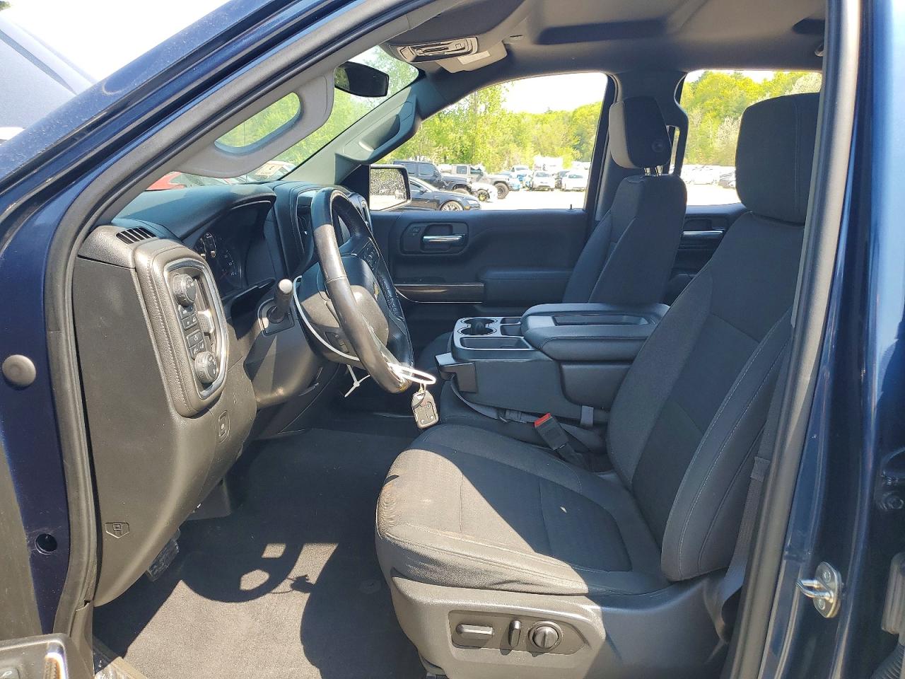 2020 CHEVROLET SILVERADO K1500 LT photo 7