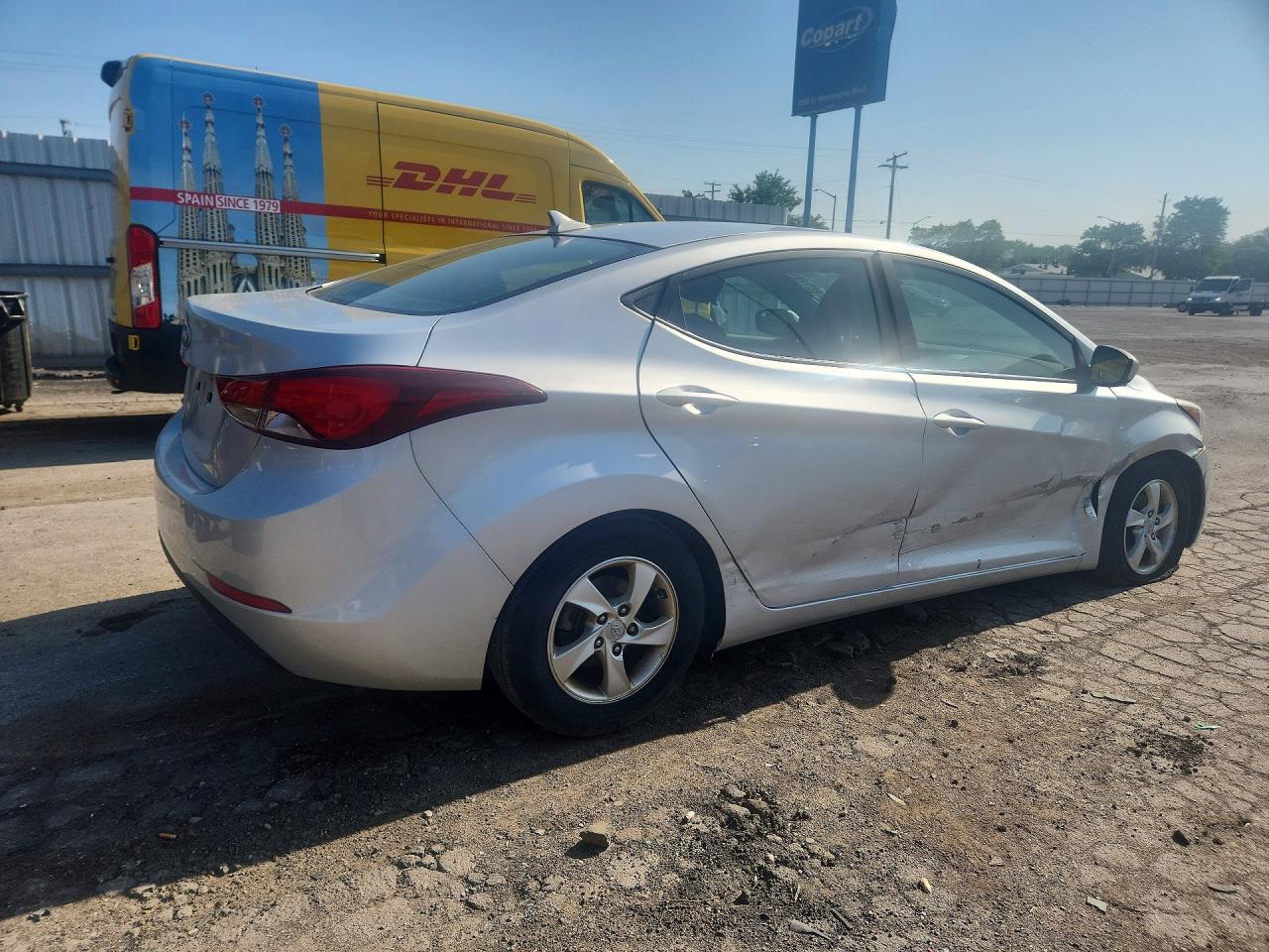 2015 HYUNDAI ELANTRA SE photo 5