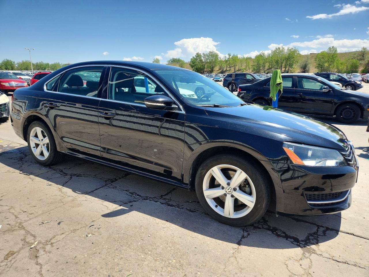 2012 VOLKSWAGEN PASSAT photo 4