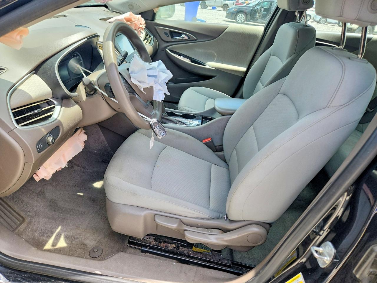 2017 CHEVROLET MALIBU LS photo 7