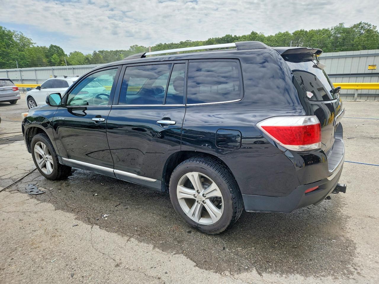 2011 TOYOTA HIGHLANDER LIMITED photo 4