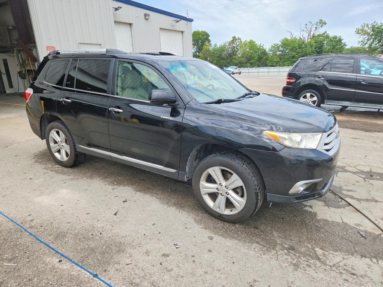 2011 TOYOTA HIGHLANDER LIMITED photo 10