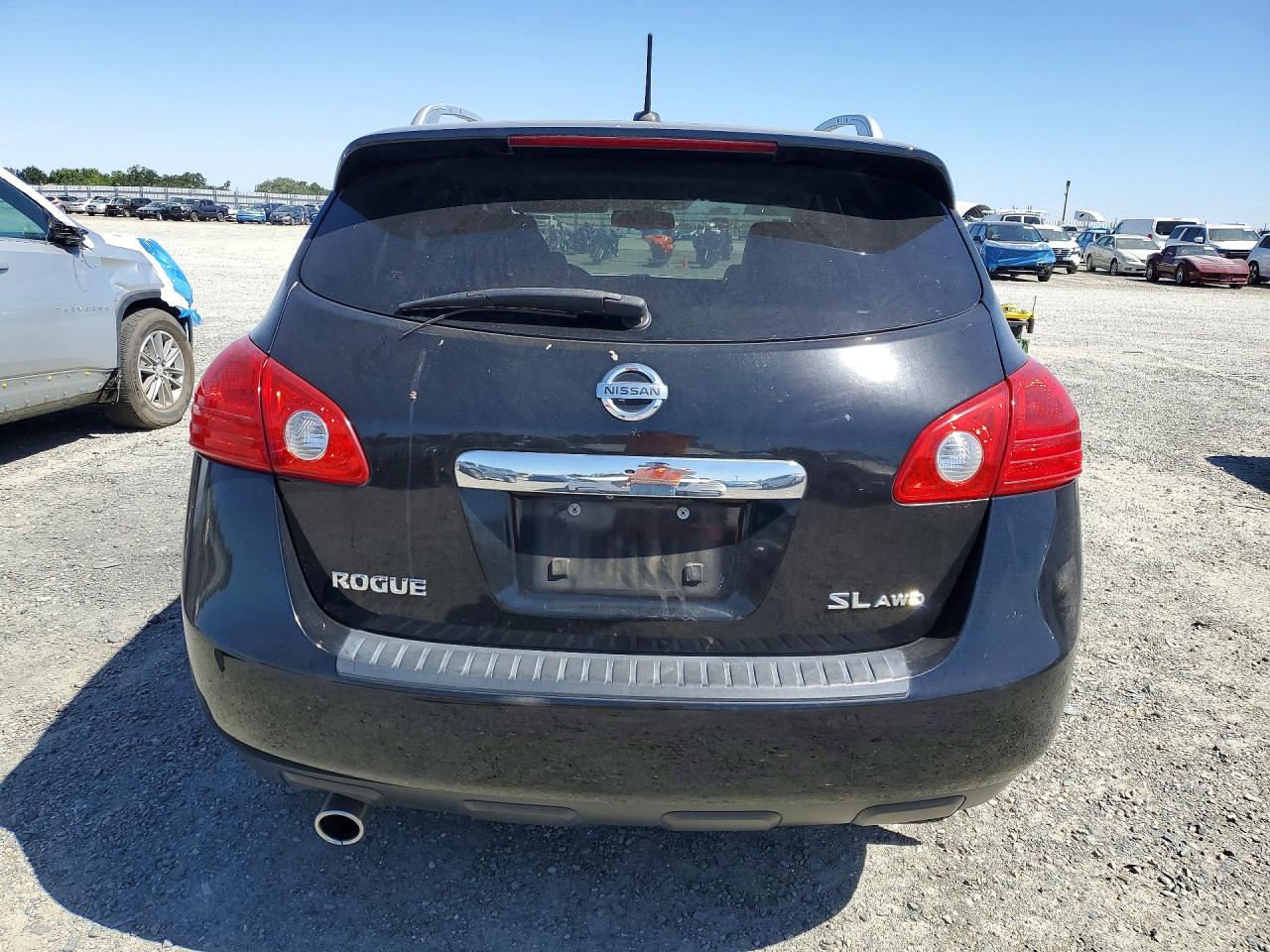 2011 NISSAN ROGUE S photo 16