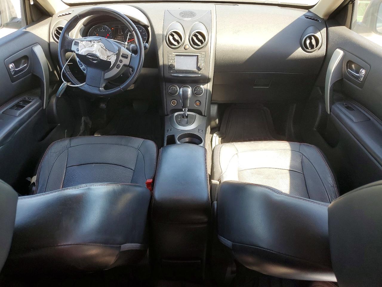 2011 NISSAN ROGUE S photo 22