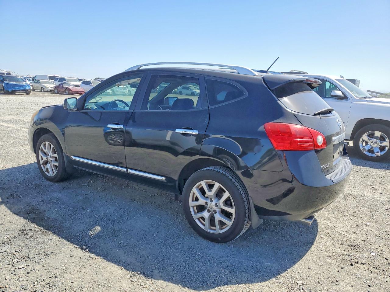 2011 NISSAN ROGUE S photo 4